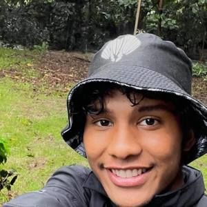 Meet your Posher, Kanoa